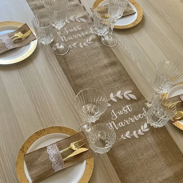 Badaboum Chemin De Table En Jute Just Married Discount