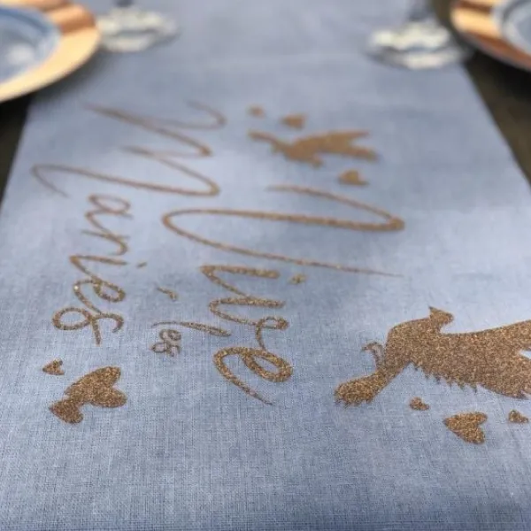 Badaboum Chemin De Table Lin Blanc Vive Les Mari S Rose Gold