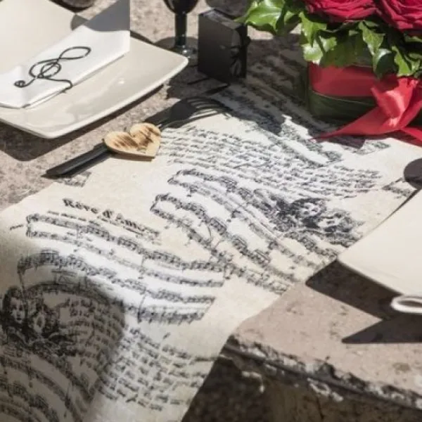 Badaboum Chemin De Table Romantique Musique