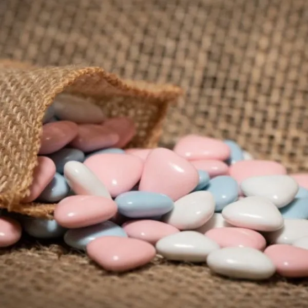 Badaboum Drag Es Coeur Chocolat Assorti Blanc Bleu Rose X 500Gr